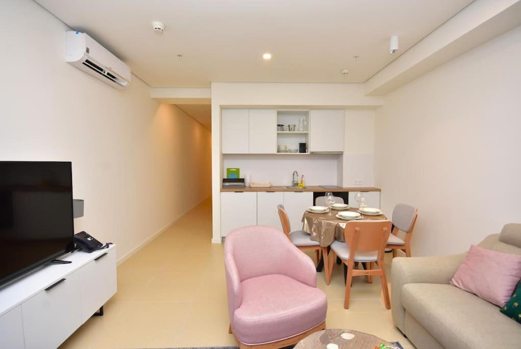 Brand New ! Seaside Apt With Poolview & Parking Budva Exteriér fotografie