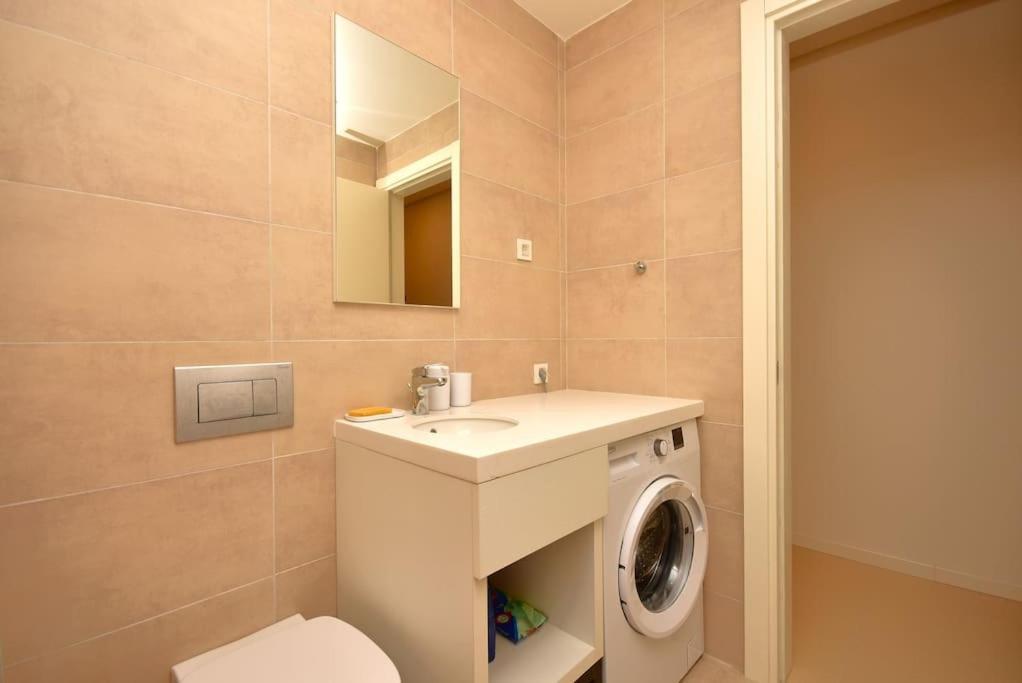 Brand New ! Seaside Apt With Poolview & Parking Budva Exteriér fotografie