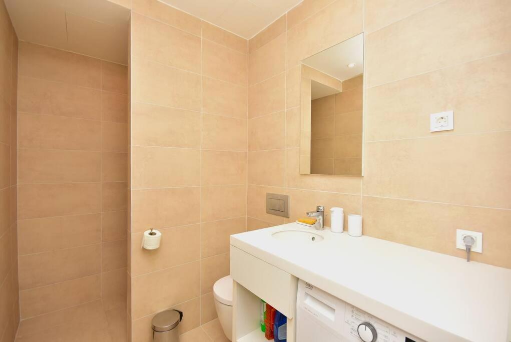 Brand New ! Seaside Apt With Poolview & Parking Budva Exteriér fotografie