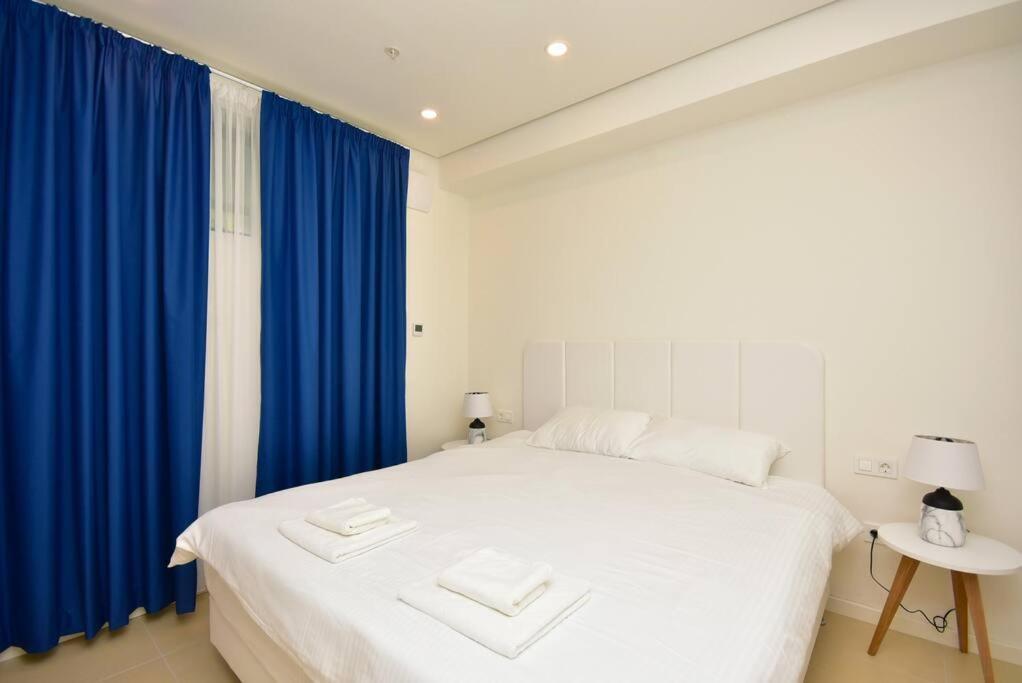 Brand New ! Seaside Apt With Poolview & Parking Budva Exteriér fotografie