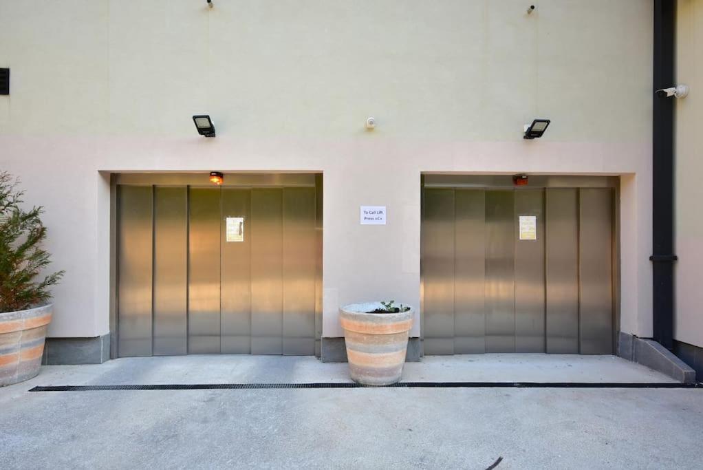 Brand New ! Seaside Apt With Poolview & Parking Budva Exteriér fotografie